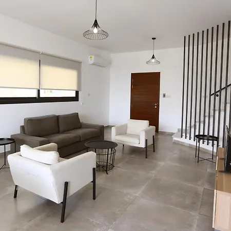 Yria Villa Coral Bay