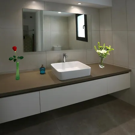 Yria Villa Coral Bay